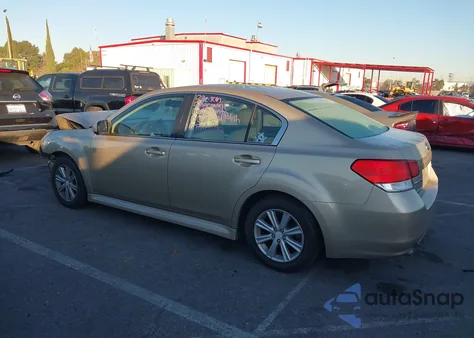 2010 Subaru Legacy 2.5I Premium z USA, uszkodzony, nr VIN 4S3BMCC63A3223213